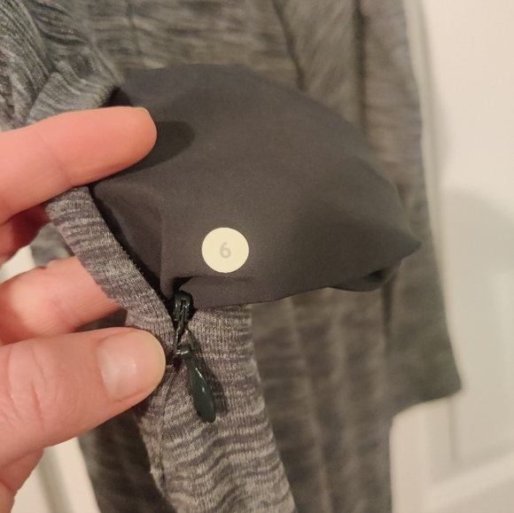 Lululemon "And Where-to dress" - Picture 4 of 7